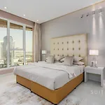 Prime Downtown One Bedroom Suite